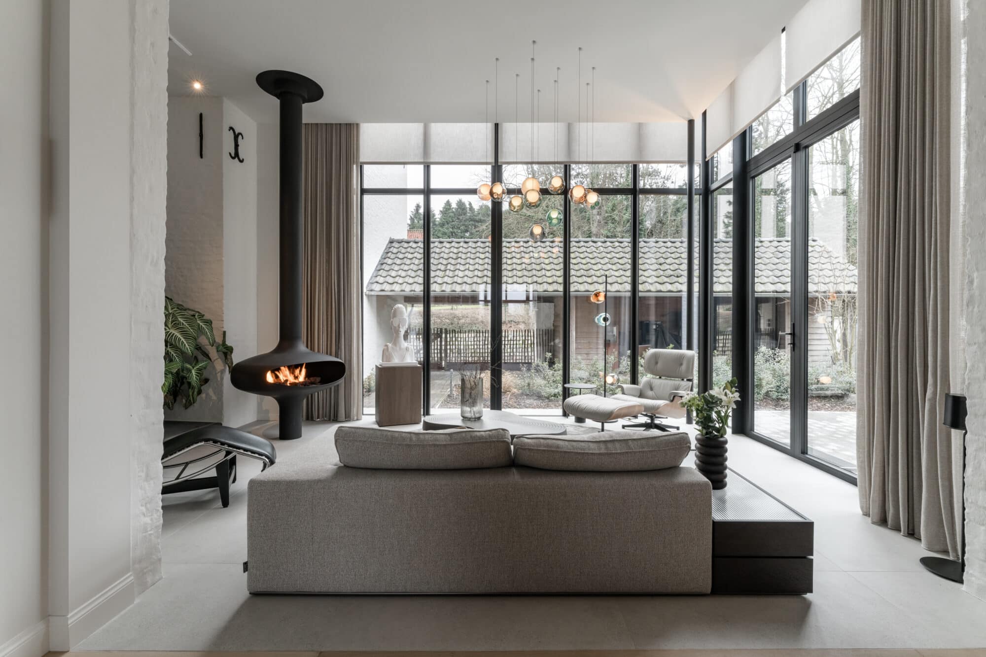 Moderne tuinkamer met klassiek karakter op ongeziene hoogte